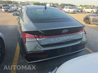 2025 Hyundai Elantra SEL Convenience - miniatura 5