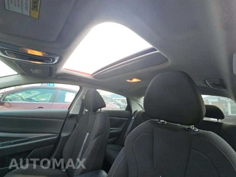 2025 Hyundai Elantra SEL Convenience - miniatura 10