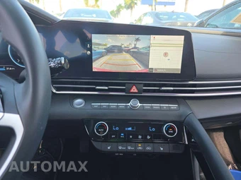 2025 Hyundai Elantra SEL Convenience - miniatura 10