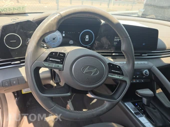 2025 Hyundai Elantra SEL Convenience - miniatura 10