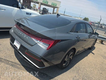 2025 Hyundai Elantra SEL Convenience - miniatura 4