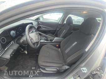 2025 Hyundai Elantra SEL Convenience - miniatura 7