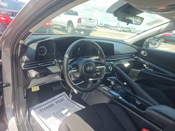 2025 Hyundai Elantra SEL Convenience - miniatura 11