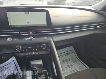 2025 Hyundai Elantra SEL Convenience - miniatura 17