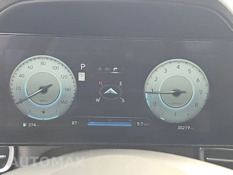 2025 Hyundai Elantra SEL Convenience - miniatura 18