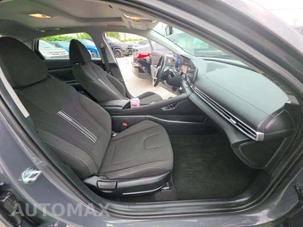 2025 Hyundai Elantra SEL Convenience - miniatura 18