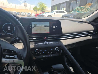 2025 Hyundai Elantra SEL Convenience - miniatura 10