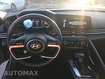 2025 Hyundai Elantra SEL Convenience - miniatura 17
