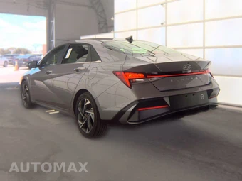 2025 Hyundai Elantra SEL Convenience - miniatura 8