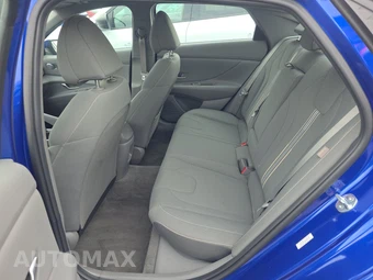 2025 Hyundai Elantra SEL Convenience - miniatura 13