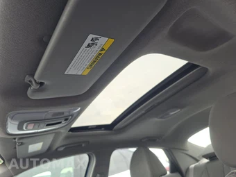 2025 Hyundai Elantra SEL Convenience - miniatura 18