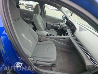2025 Hyundai Elantra SEL Convenience - miniatura 8