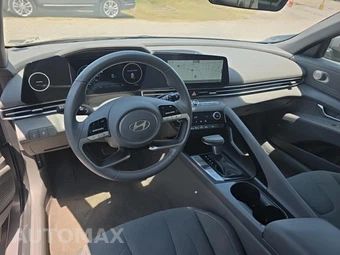 2025 Hyundai Elantra SEL Convenience - miniatura 14