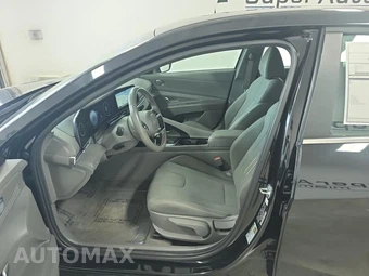 2025 Hyundai Elantra SEL Convenience - miniatura 13