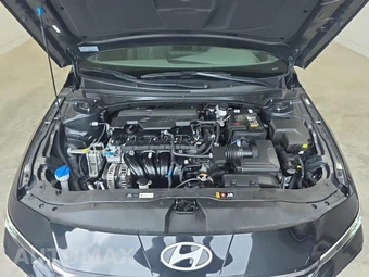 2025 Hyundai Elantra SEL Convenience - miniatura 18
