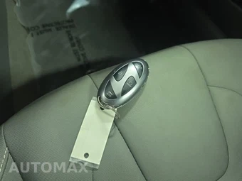 2025 Hyundai Elantra SEL Convenience - miniatura 23
