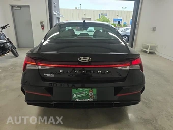 2025 Hyundai Elantra SEL Convenience - miniatura 5
