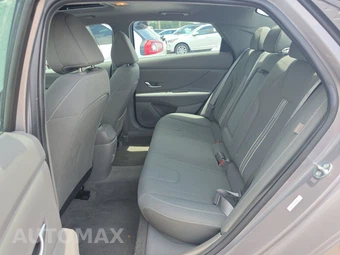 2025 Hyundai Elantra SEL Convenience - miniatura 19