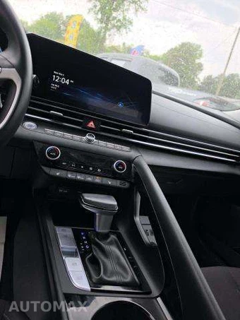 2025 Hyundai Elantra SEL Convenience - miniatura 10