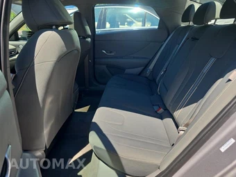 2025 Hyundai Elantra SEL Convenience - miniatura 16