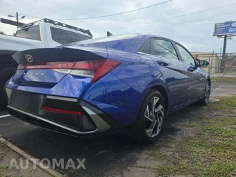 2025 Hyundai Elantra SEL Convenience - miniatura 3