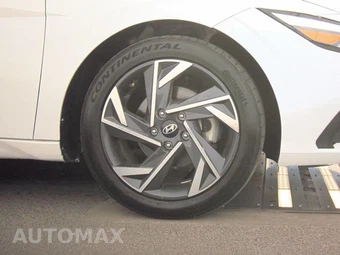 2025 Hyundai Elantra SEL Convenience - miniatura 10