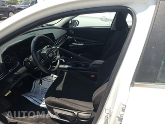 2025 Hyundai Elantra SEL Convenience - miniatura 13