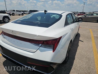2025 Hyundai Elantra SEL Convenience - miniatura 5
