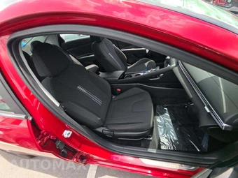 2025 Hyundai Elantra SEL Convenience - miniatura 18