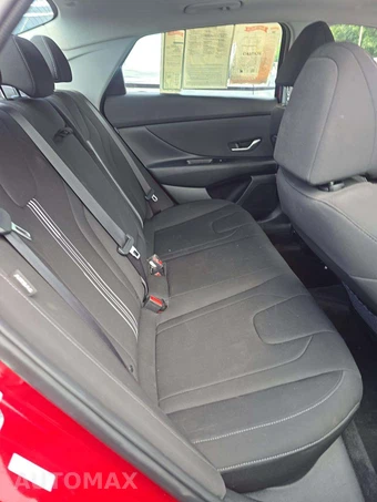 2025 Hyundai Elantra SEL Convenience - miniatura 16