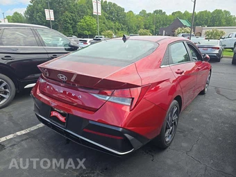 2025 Hyundai Elantra SEL Convenience - miniatura 3