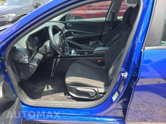 2025 Hyundai Elantra SEL Convenience - miniatura 6