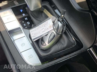 2025 Hyundai Elantra SEL Convenience - miniatura 8