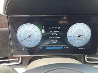 2025 Hyundai Elantra SEL Convenience - miniatura 9