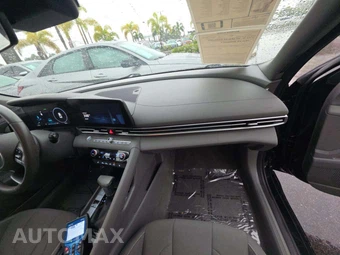 2025 Hyundai Elantra SEL Convenience - miniatura 19