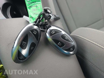 2025 Hyundai Elantra SEL Convenience - miniatura 8