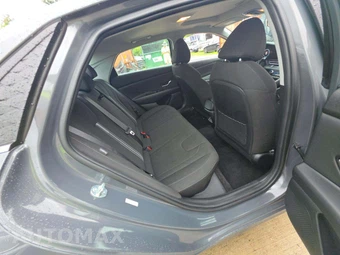2025 Hyundai Elantra SEL Convenience - miniatura 16