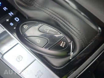 2025 Hyundai Elantra SEL Convenience - miniatura 8