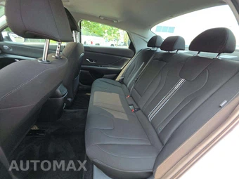 2025 Hyundai Elantra SEL Convenience - miniatura 10