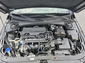2025 Hyundai Elantra SEL Convenience - miniatura 7