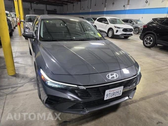 2025 Hyundai Elantra SEL Convenience - miniatura 10