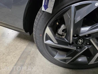 2025 Hyundai Elantra SEL Convenience - miniatura 24