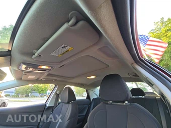 2025 Hyundai Elantra SEL Convenience - miniatura 8
