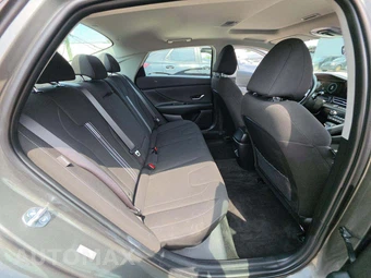 2025 Hyundai Elantra SEL Convenience - miniatura 16