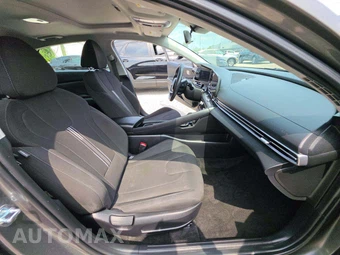 2025 Hyundai Elantra SEL Convenience - miniatura 18