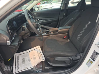 2025 Hyundai Elantra SEL Convenience - miniatura 7