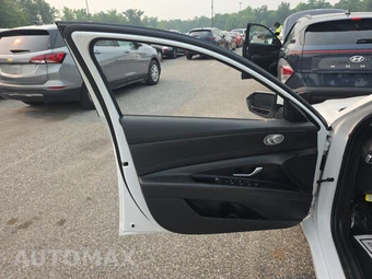 2025 Hyundai Elantra SEL Convenience - miniatura 9