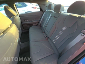 2025 Hyundai Elantra SEL Convenience - miniatura 13