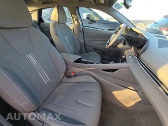 2025 Hyundai Elantra SEL Convenience - miniatura 8