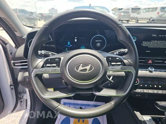 2025 Hyundai Elantra SEL Convenience - miniatura 10